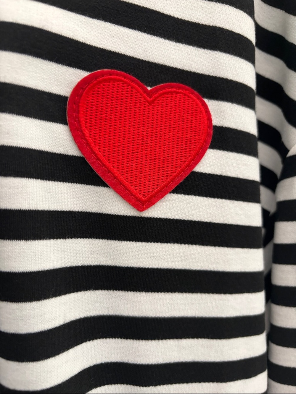 Striped Black & White Sweatshirt with Red Heart Patch - Picture 2 of 3